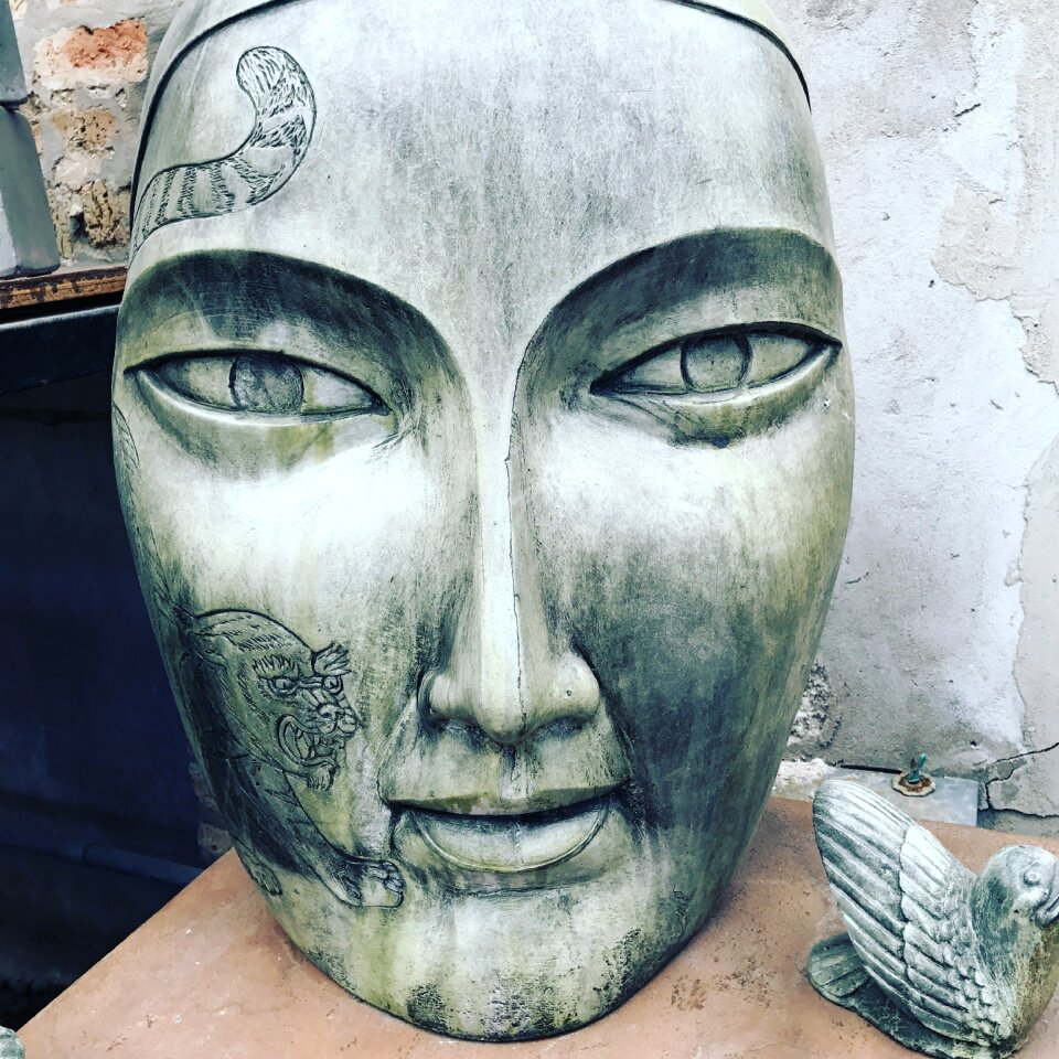 Garden ornament stone lady decoration