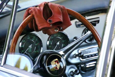 Porsche c steering wheel leather glove