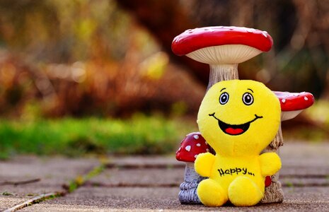 Emoticon emotion yellow