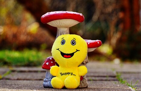 Emoticon emotion yellow