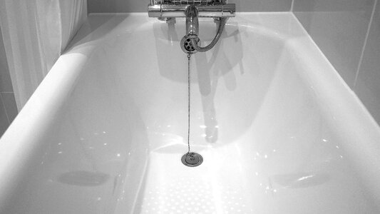 Bathtub interior home photo