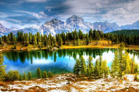 Lake alpine mountains