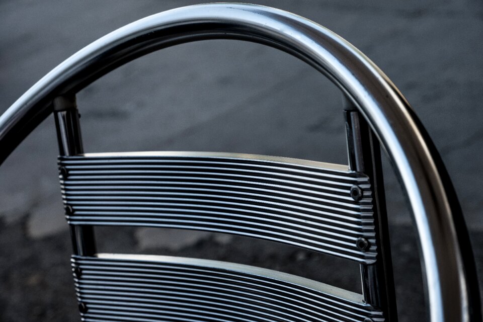 Restaurant bar tables