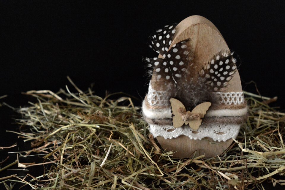 Feather easter decoration decoration
