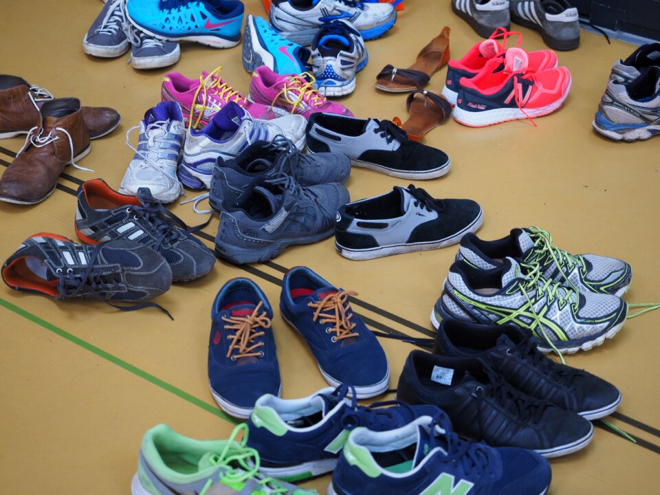 Beaten representatives sneakers