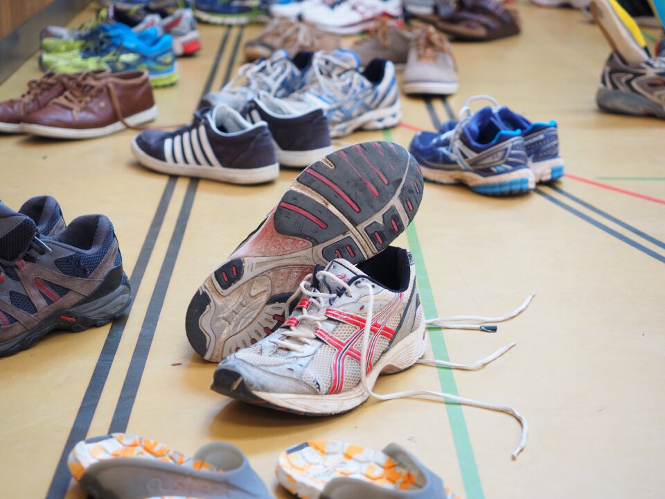 Beaten representatives sneakers
