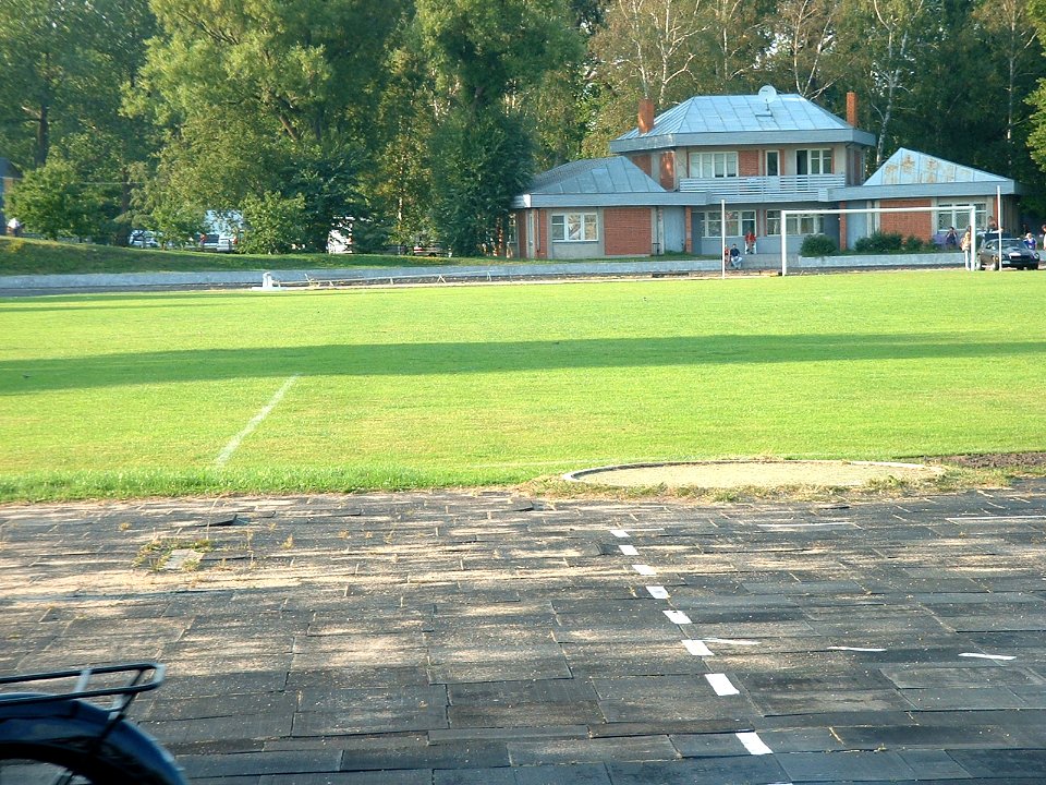 2002_0810_185656AA