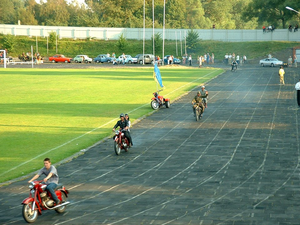 2002_0810_191009AA