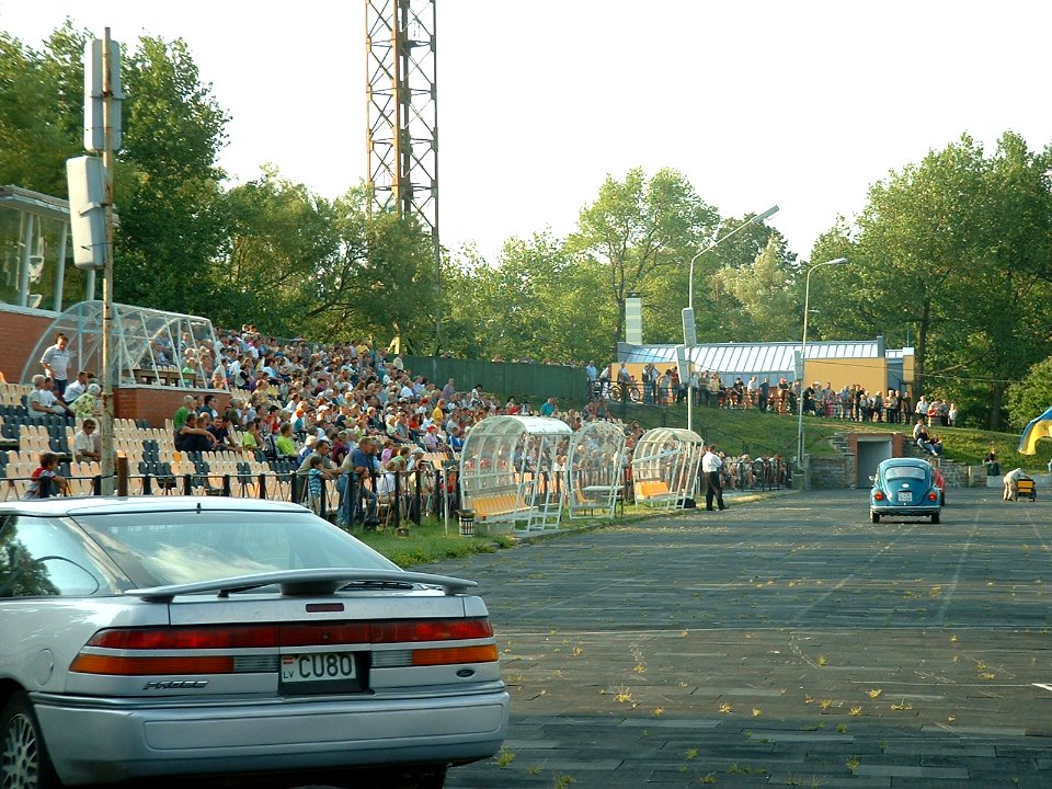2002_0810_182657AA