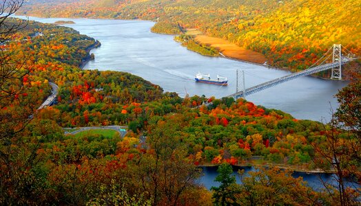 Autumn autumn colours ship