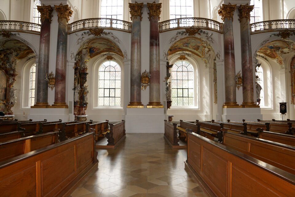 Building baroque faith