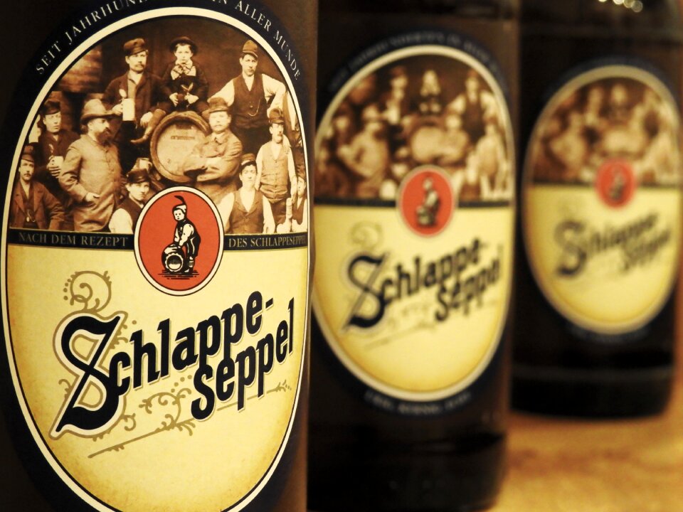 Beer bottle alcohol refreshment