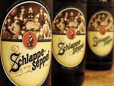 Beer bottle alcohol refreshment