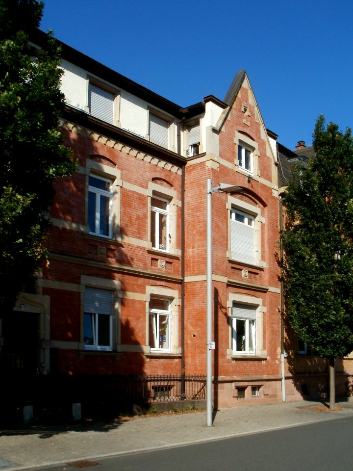 20110915Bahnhofanlage24_Schwetzingen1