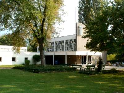 20110917Friedhofskapelle_Oberhausen-Rheinhausen
