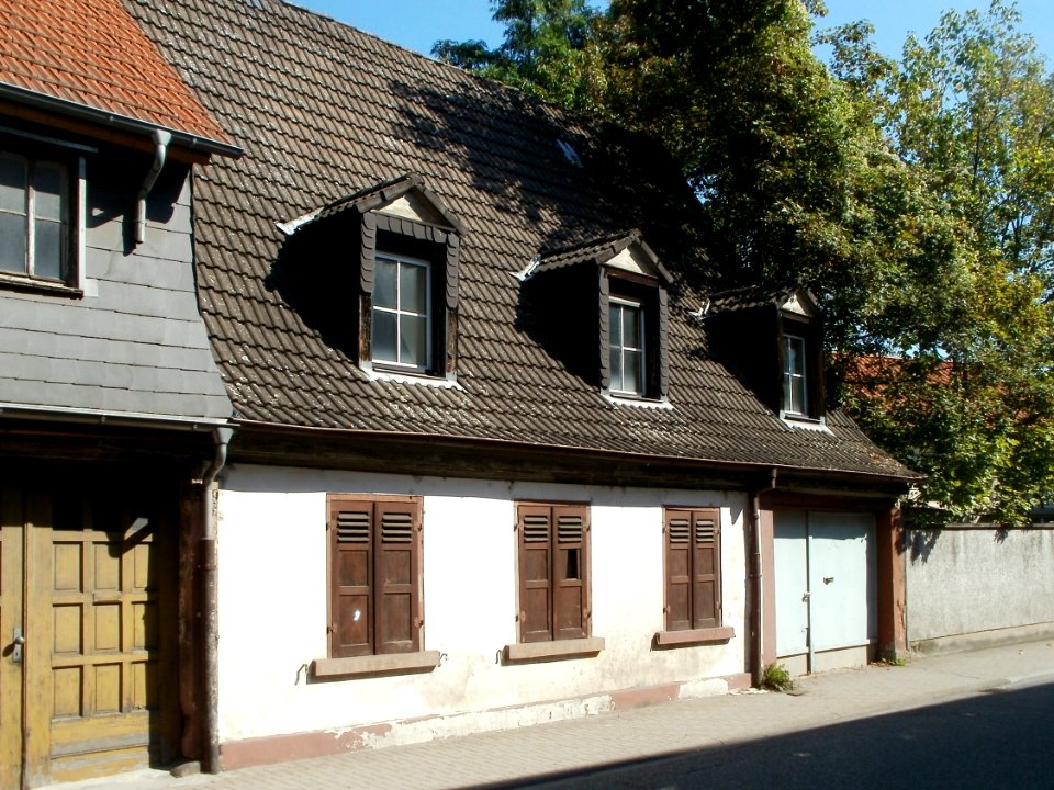 20110921Karlsruher_Str37_Schwetzingen1