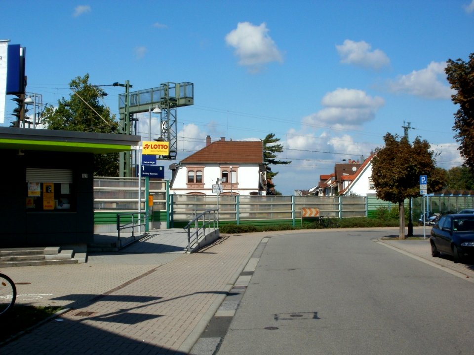 20110920Bahnuebergang_Oftersheim