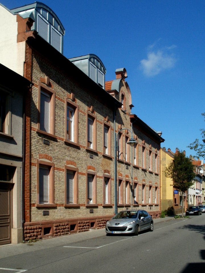 20110920Marstallstr24_Schwetzingen1