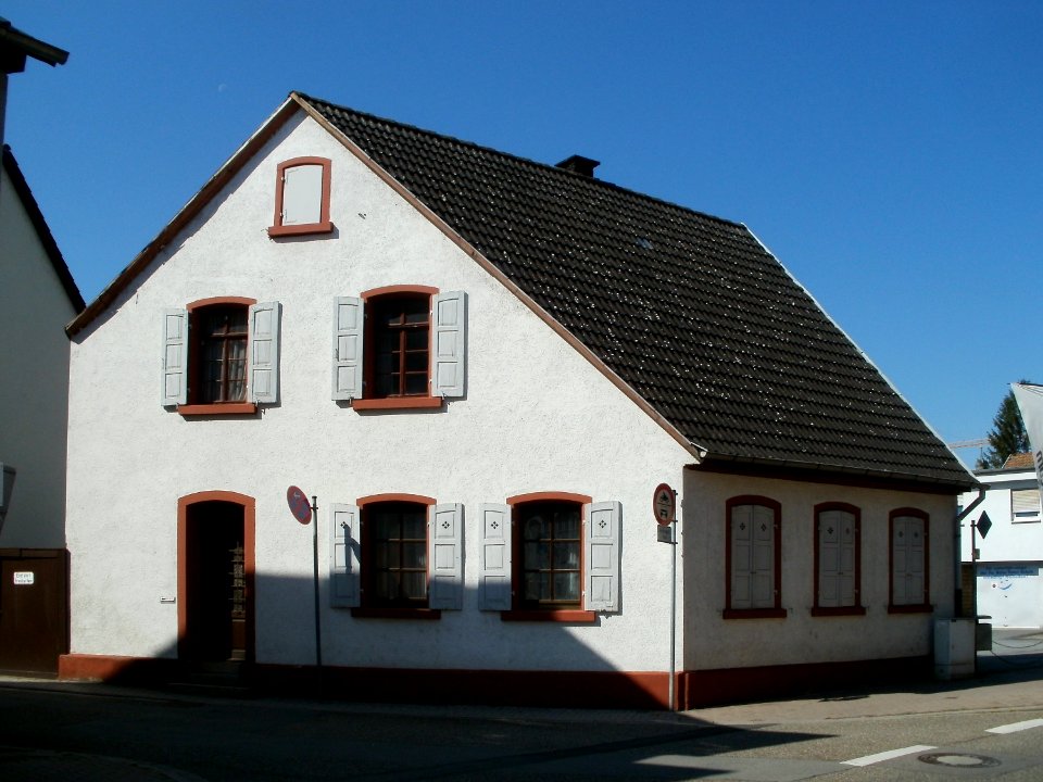 20110921Karlsruher_Str12_Schwetzingen1