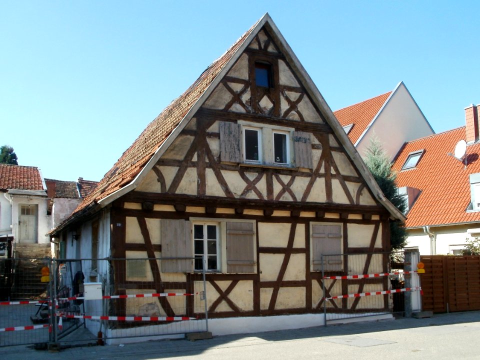 20110921Hebelstr19_Schwetzingen1