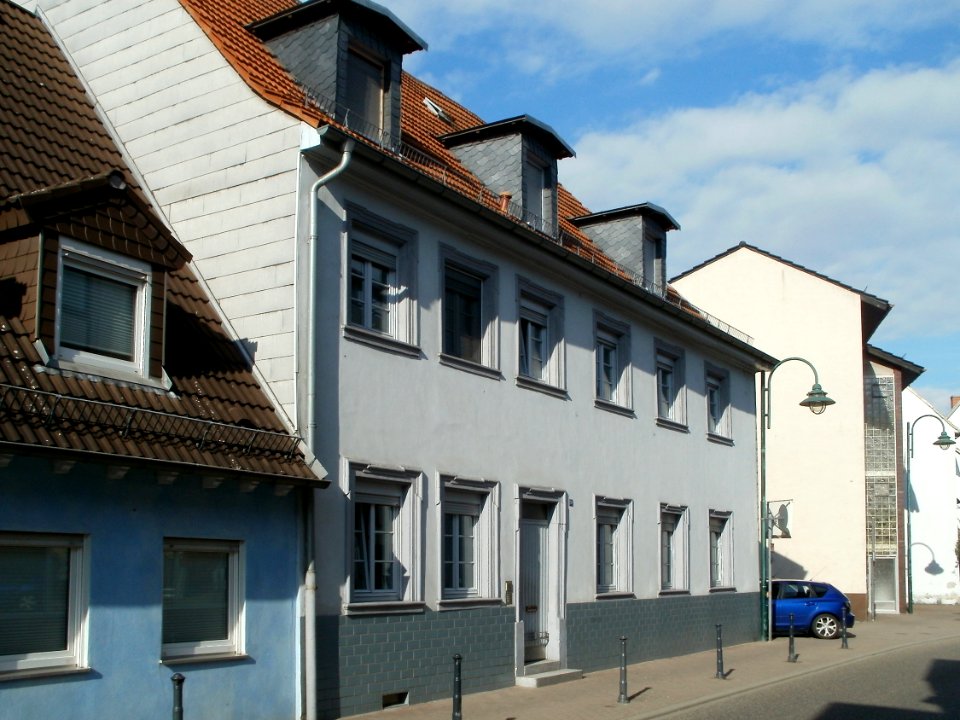 20110923Karlsruher_Str30_Schwetzingen1