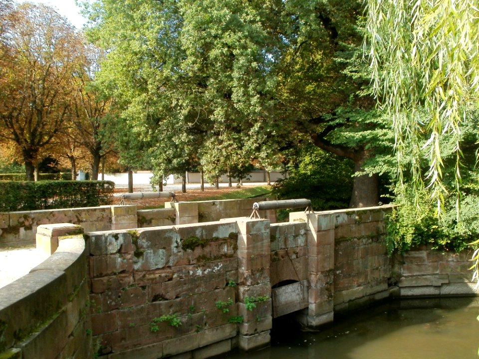 20110925_Dreibrueckentor_Schwetzingen2