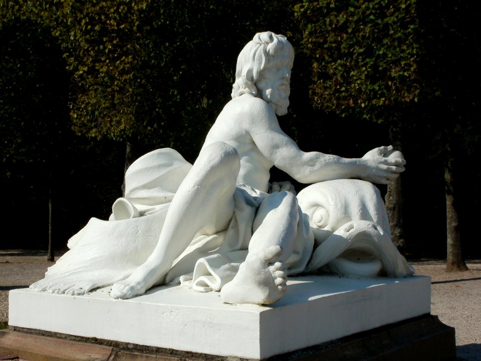20110925Neptun_Spiegelbassin_Schwetzingen1