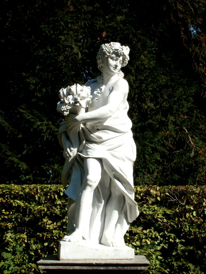 20110925Statue_Schwetzingen1