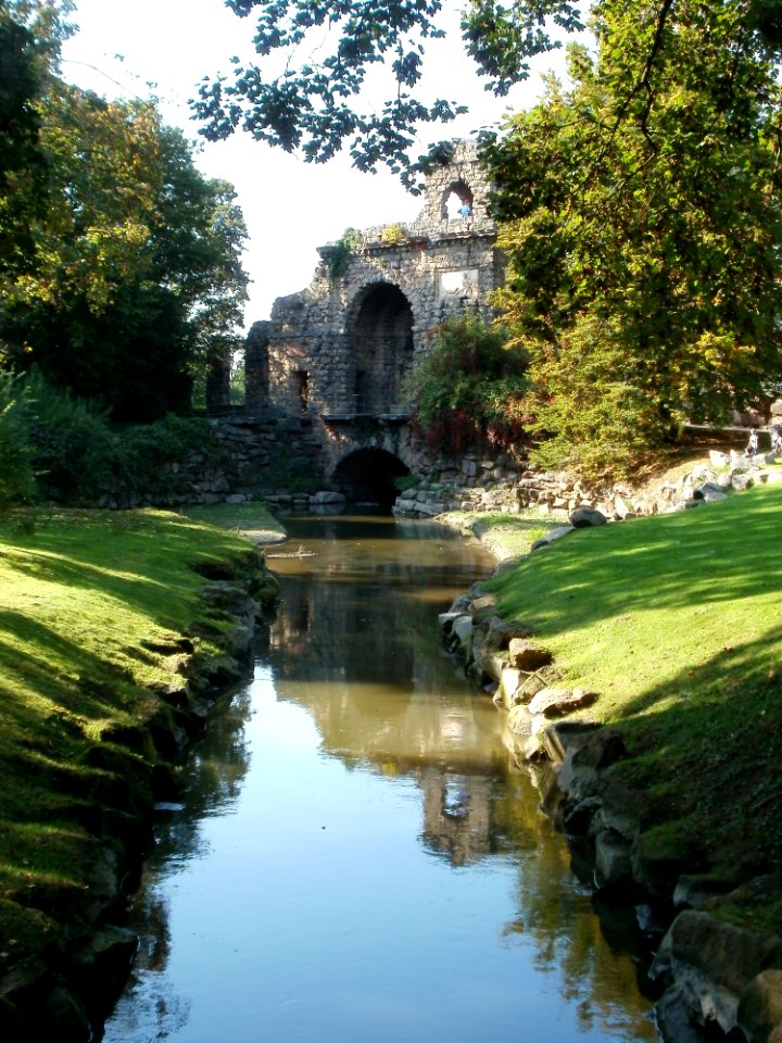 20110925Roemisches_Wasserkastell_Schwetzingen1