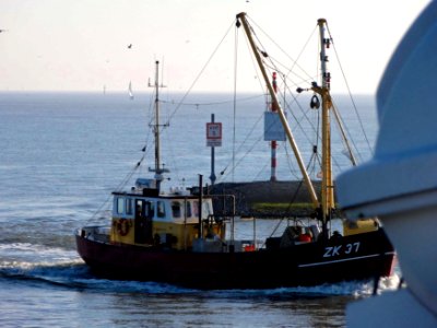 20110930_ZK-37_bij_Lauwersoog