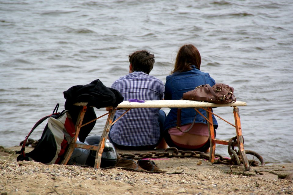2012.09.24.141501_Paar_Rhein_Leinpfad_Walluf