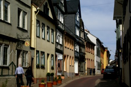 2012.09.24.155022_Rheingauer_Straße_Eltville