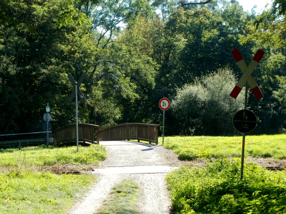 20110921Bahnübergang_Hartbach