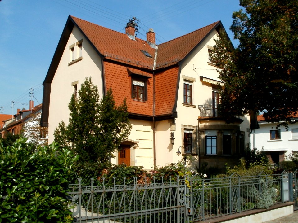 20110927Kurfuerstenstr45_Schwetzingen1