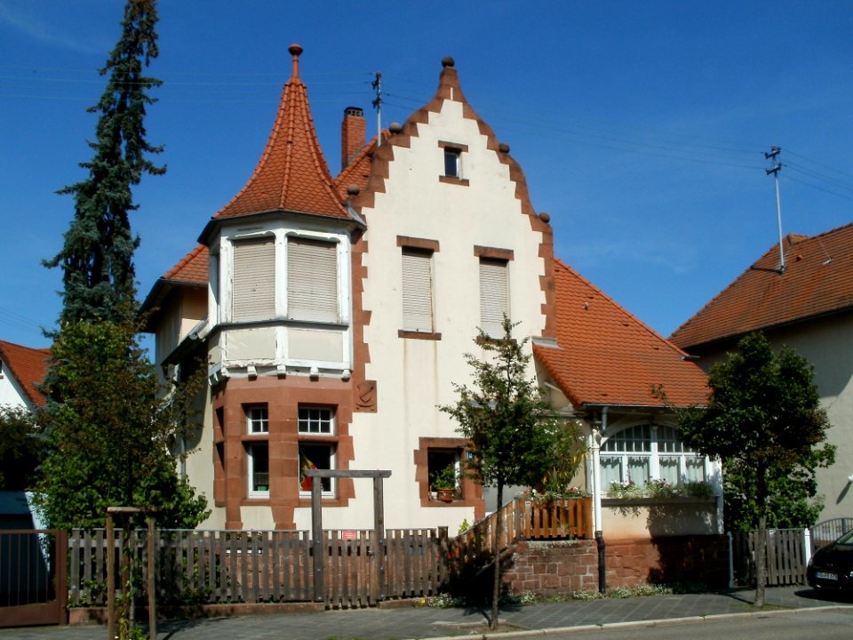 20110802Bruchhaeuser_Str3_Schwetzingen1