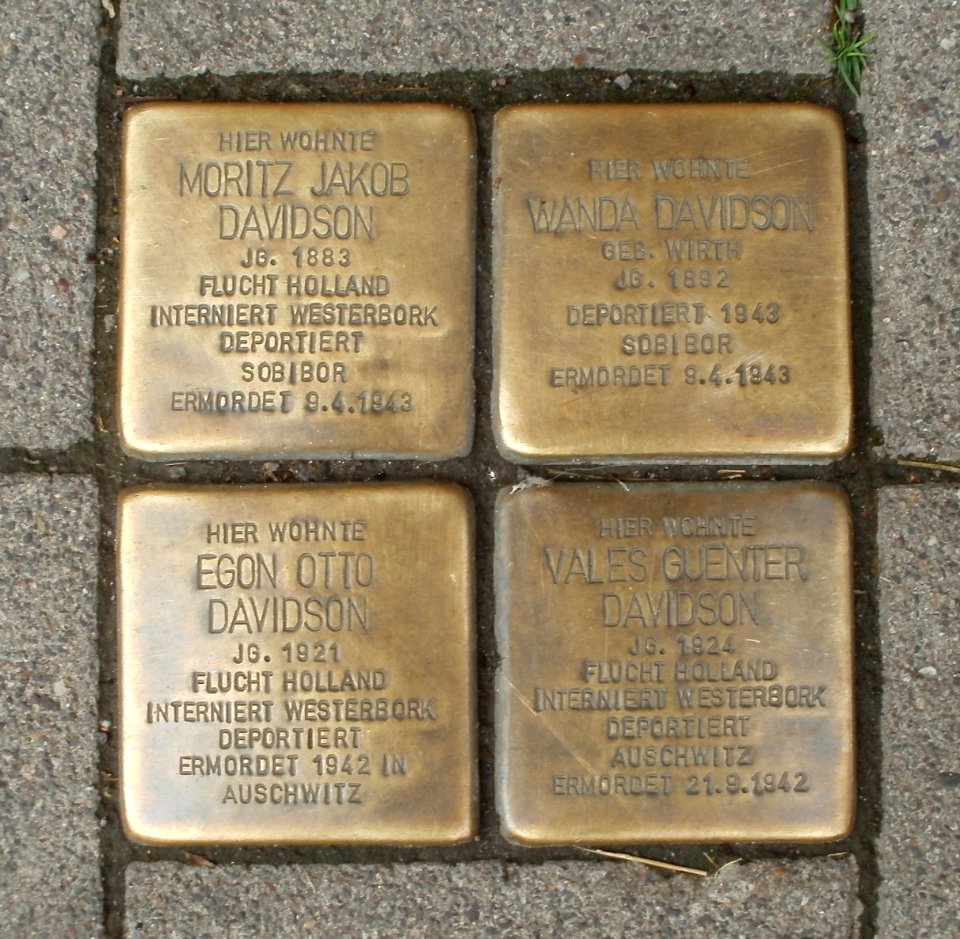 20110727Stolpersteine_GHF-Str_61_Saarbruecken