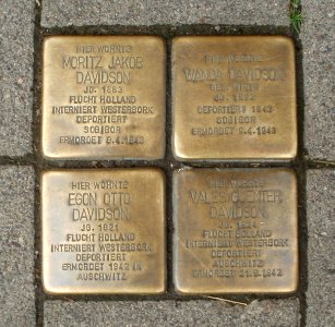 20110727Stolpersteine_GHF-Str_61_Saarbruecken
