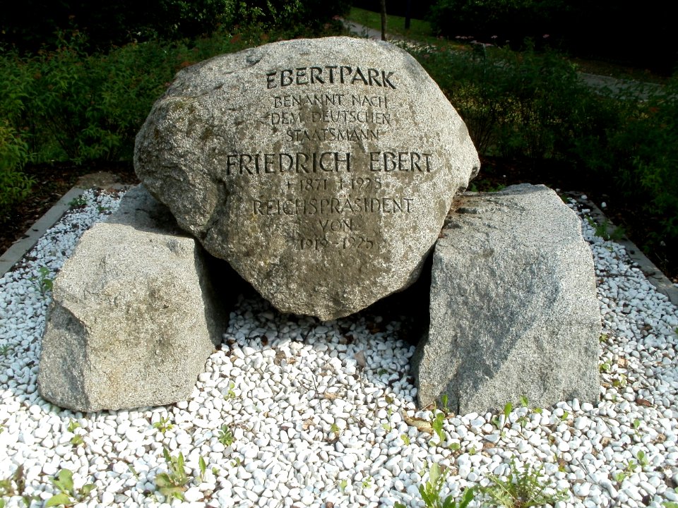 20110715Ebertstein_Hockenheim