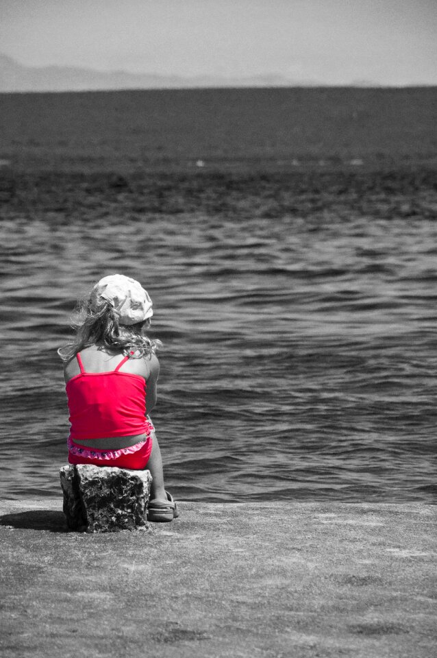 Child black and white sea