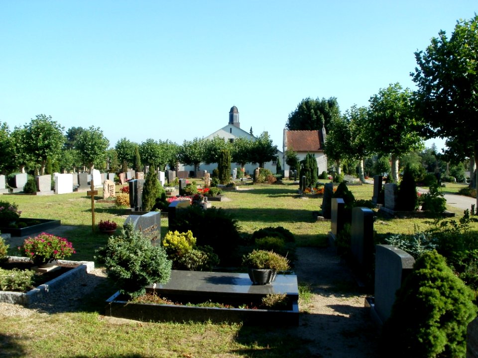 20110801Friedhof_Sandhausen2