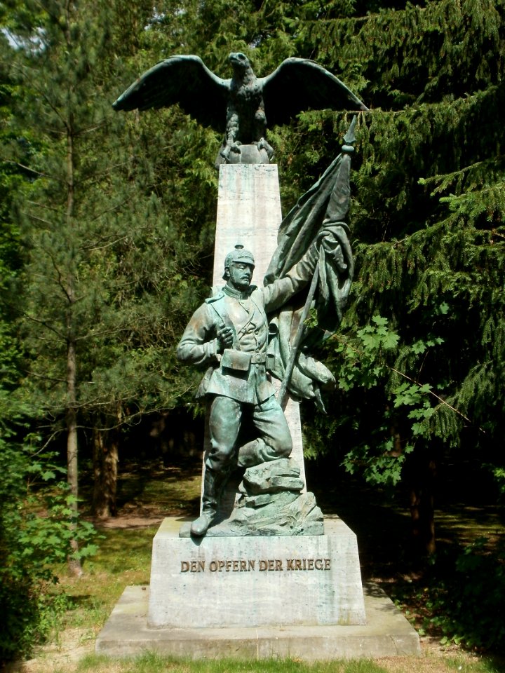 20120527_1870er_Kriegerdenkmal_Hockenheim