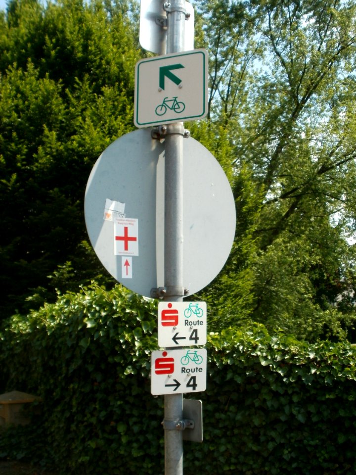 20120528Wegweiser_Hockenheim02