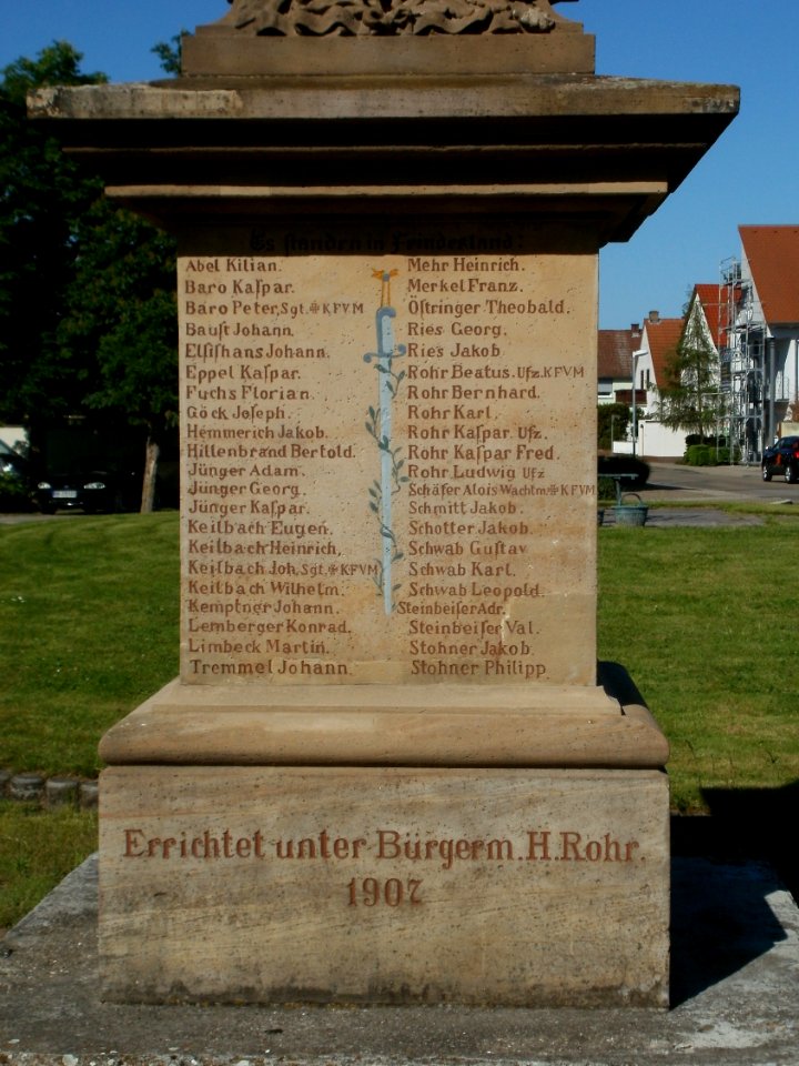 20120525DF_Kriegerdenkmal_Ketsch5