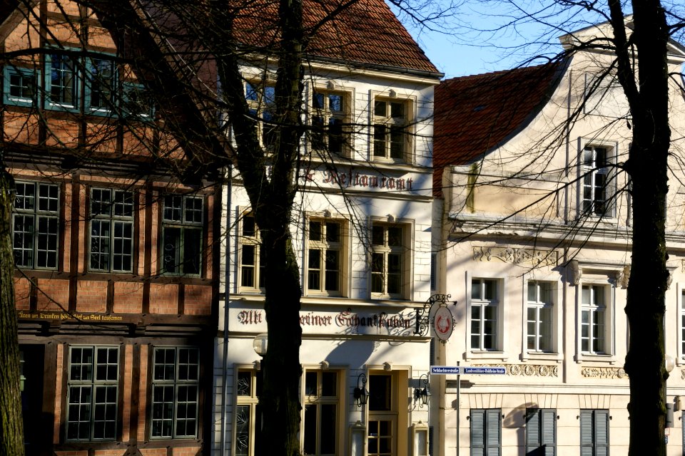 2012.02.26.145848_Häuser_Schlachtermarkt_Schwerin