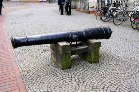 2012.02.25.115323_Kanone_Hauptwache_Wismar