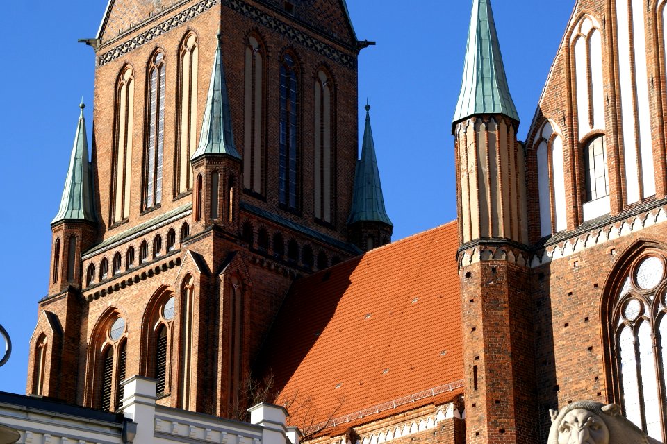 2012.02.26.145448_Dom_Schwerin