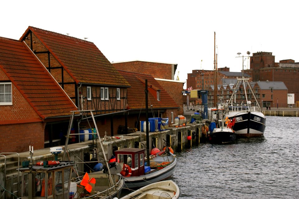 2012.02.25.133130_Alter_Holzhafen_Wismar