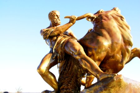2012.02.26.124342_Herkules-Statue_Orangerie_Schloss_Schwerin