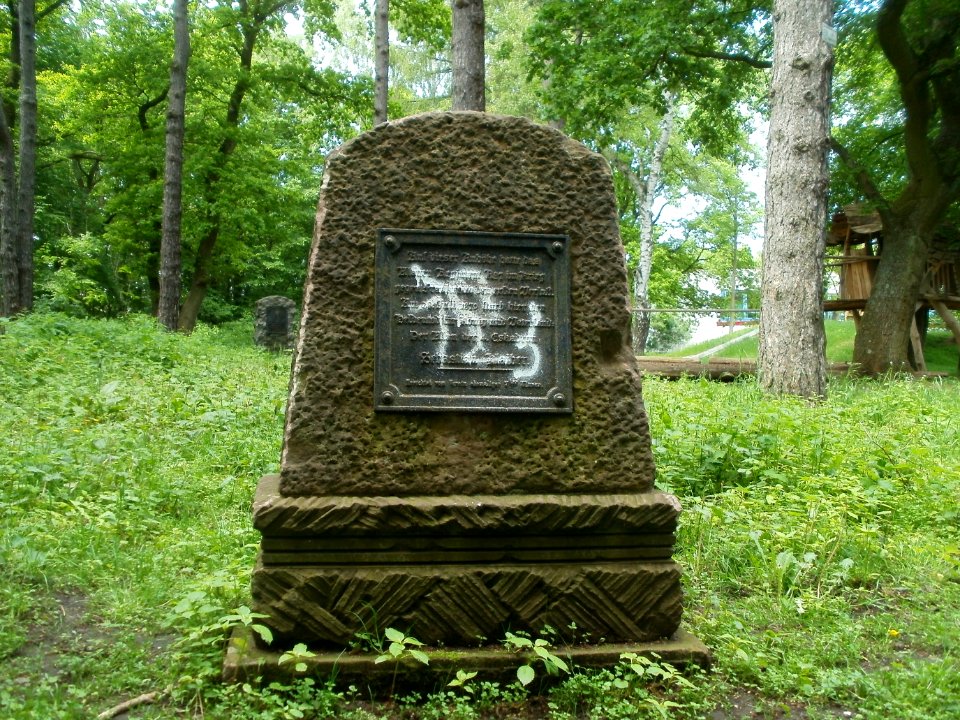 20120520Denkmal_Heidenhuebel_Saarbruecken2