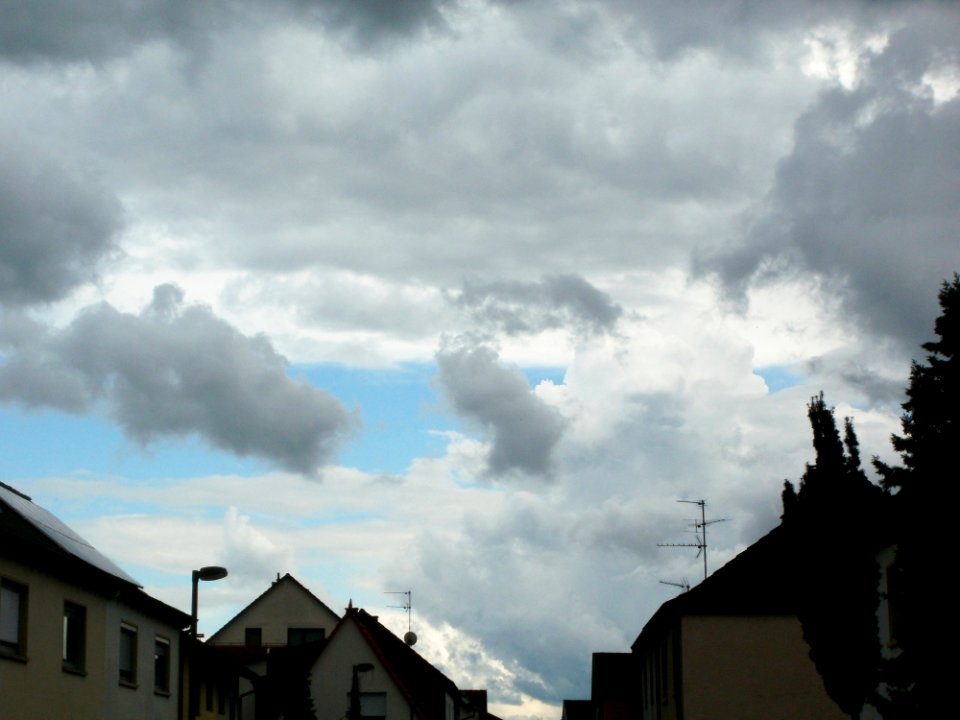 20120611Wolken_Hockenheim1